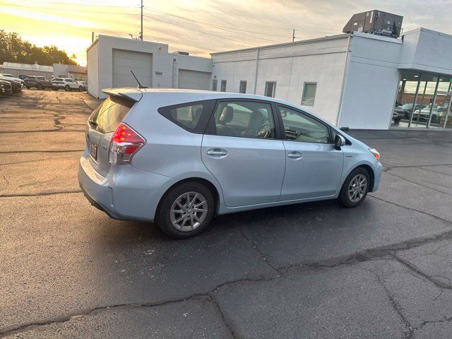 Used 2016 Toyota Prius V Four FWD image 7