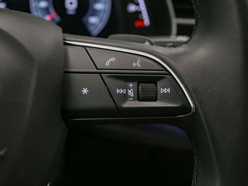 Used 2023 Audi Q8 Premium w/ Convenience Package AWD/4WD image 37