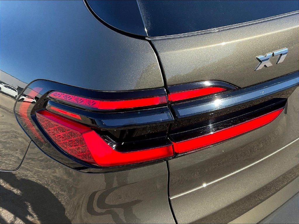 Used 2024 BMW X7 M60i w/ Executive Package AWD/4WD image 23