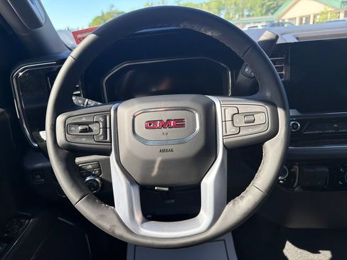 New 2026 GMC Sierra 1500 SLE AWD/4WD image 17