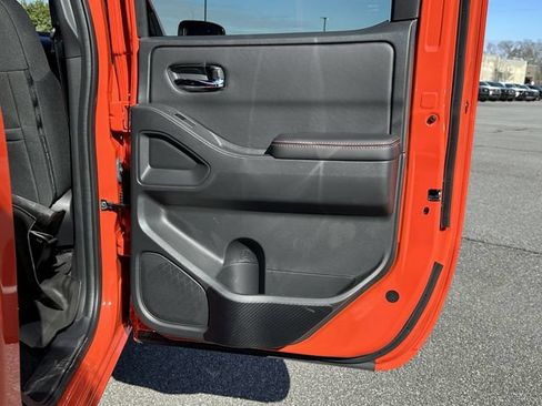 Certified 2025 Nissan Frontier PRO-4X w/ Interior Protection Package AWD/4WD image 18