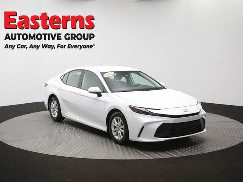 Used 2025 Toyota Camry LE FWD image 49