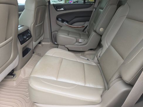 Used 2015 Chevrolet Tahoe LTZ AWD/4WD image 31