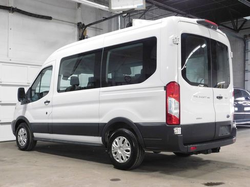 Used 2018 Ford Transit 150 XLT image 9