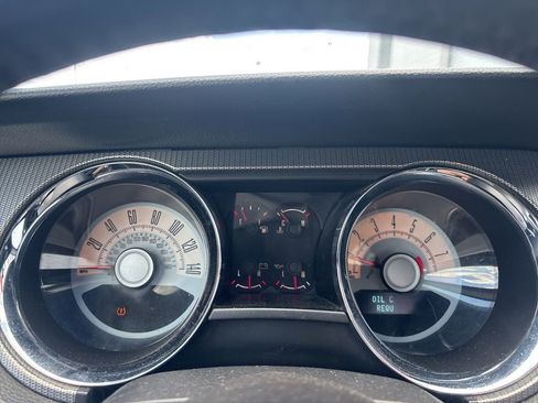 Used 2010 Ford Mustang GT Premium RWD image 20