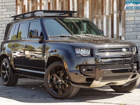 Used 2022 Land Rover Defender 110 X-Dynamic SE AWD/4WD image 9