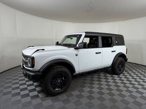 New 2025 Ford Bronco Big Bend w/ Black Diamond Package image 2