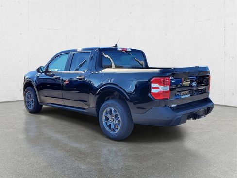 New 2025 Ford Maverick XLT image 5