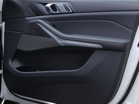 New 2026 BMW X5 sDrive40i w/ Premium Package image 21