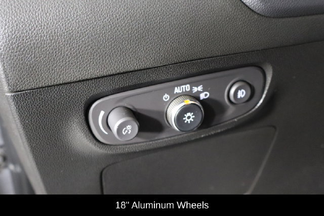 Used 2021 Buick Encore GX Select w/ Sport Touring Package FWD image 14
