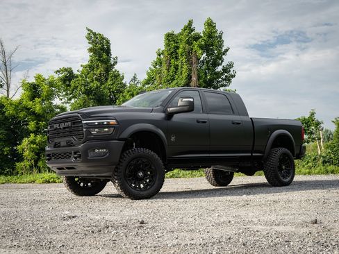 New 2026 RAM 2500 Laramie w/ Night Edition AWD/4WD image 3