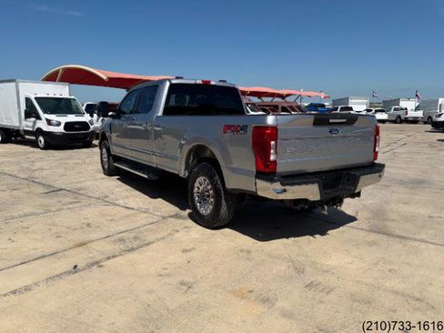 Used 2022 Ford F350 XLT w/ XLT Premium Package AWD/4WD image 5