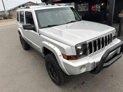 Used 2006 Jeep Commander Limited image 4