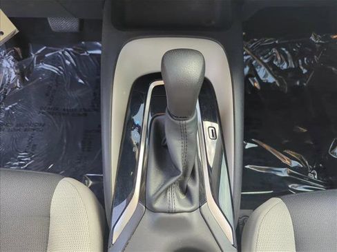 Used 2024 Toyota Corolla LE image 13