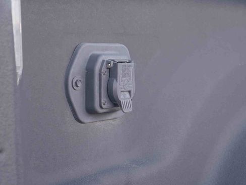 Used 2018 RAM 3500 Laramie image 11