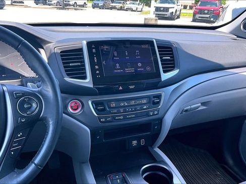 Used 2020 Honda Ridgeline RTL image 9