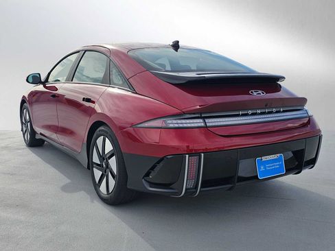 Used 2024 Hyundai Ioniq 6 SE RWD image 5