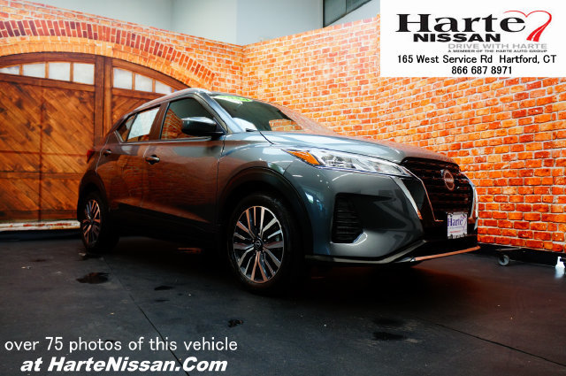 Certified 2024 Nissan Kicks SV FWD image 1