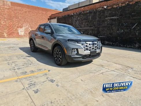 Used 2023 Hyundai Santa Cruz SEL AWD/4WD image 1