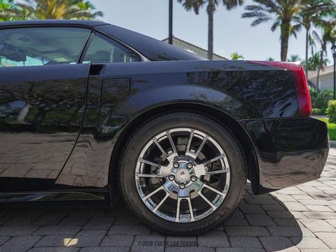 Used 2004 Cadillac XLR RWD image 49