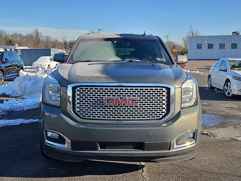 Used 2017 GMC Yukon XL Denali w/ Open Road Package image 2