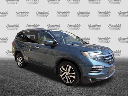 Used 2018 Honda Pilot Elite image 2