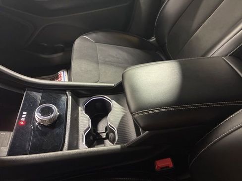 Used 2024 Jeep Grand Cherokee L Laredo image 24