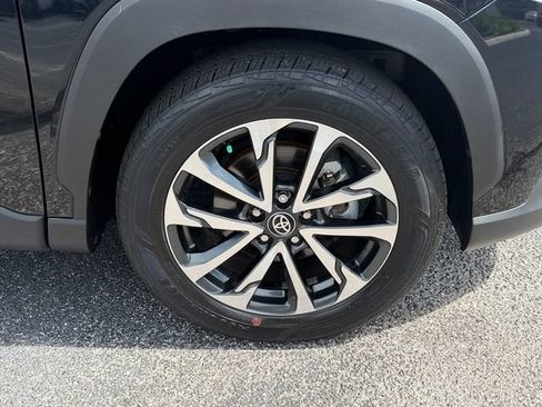 Certified 2023 Toyota Corolla Cross XLE w/ Convenience Package FWD image 21