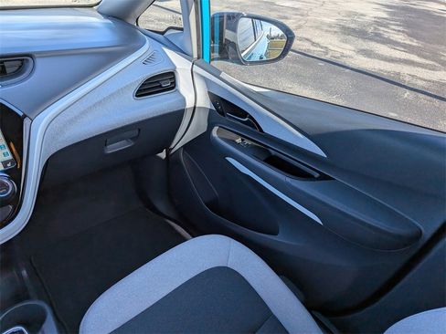 Used 2021 Chevrolet Bolt LT image 17
