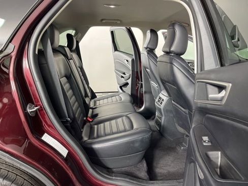 Used 2024 Ford Edge SEL image 41