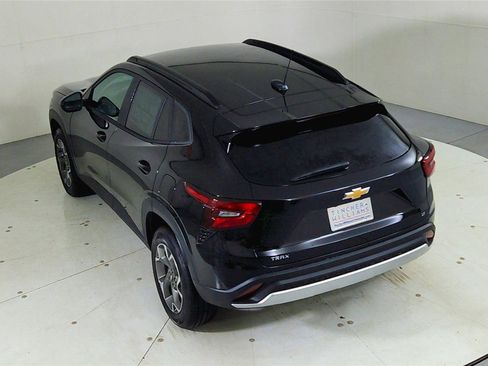 New 2026 Chevrolet Trax LT image 20