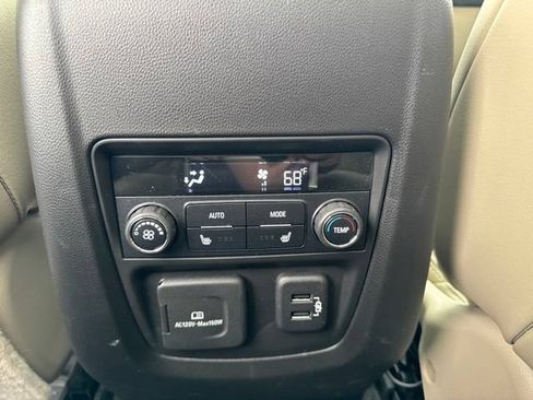 Used 2019 Buick Enclave Premium w/ Trailering Package, 5000 lbs. AWD/4WD image 17