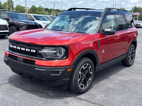 Used 2022 Ford Bronco Sport Outer Banks w/ Tech Package AWD/4WD image 8