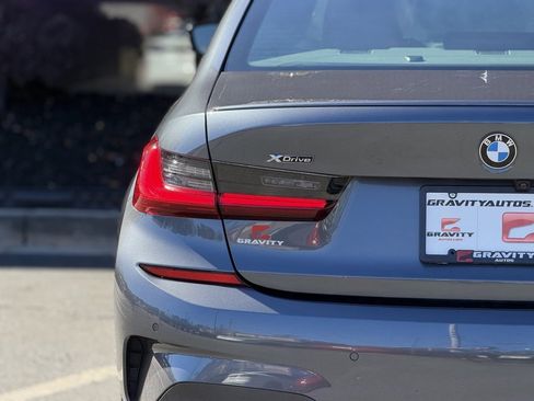 Used 2022 BMW 330i xDrive Sedan w/ M Sport Package image 15