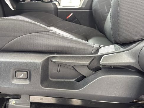 Certified 2024 Toyota Tacoma SR image 14