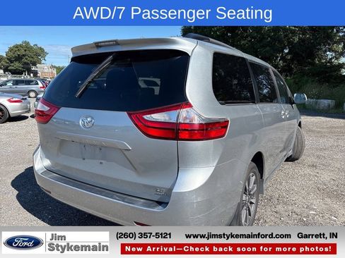 Used 2019 Toyota Sienna LE AWD/4WD image 8