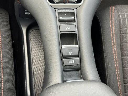 Used 2024 Honda HR-V Sport image 25