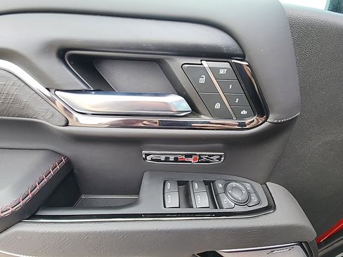 Used 2024 GMC Sierra 1500 AT4X image 15