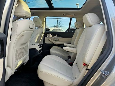 Used 2020 Mercedes-Benz GLS 450 4MATIC image 24