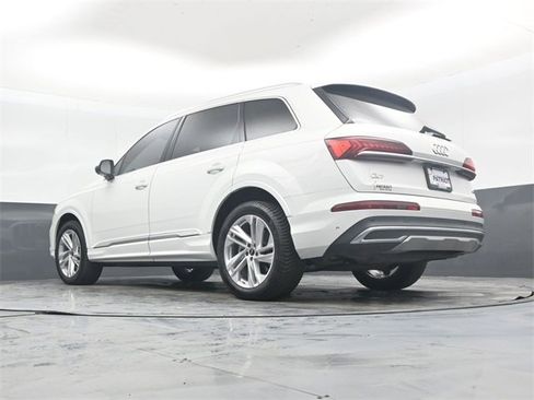 Used 2023 Audi Q7 3.0T Premium Plus image 46