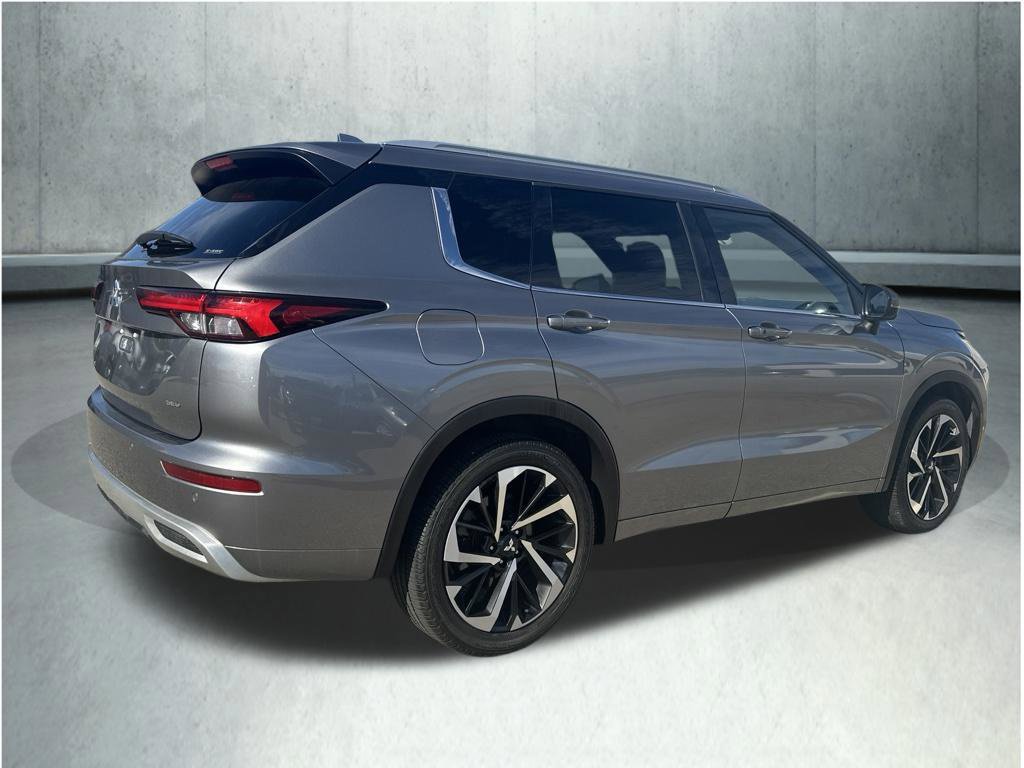 Used 2022 Mitsubishi Outlander SEL AWD/4WD image 5