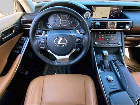 Used 2019 Lexus IS 300 AWD image 5