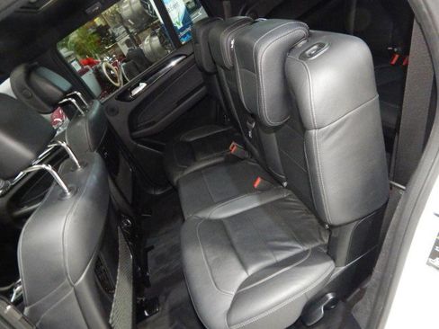 Used 2019 Mercedes-Benz GLS 450 4MATIC w/ Premium 1 Package image 37