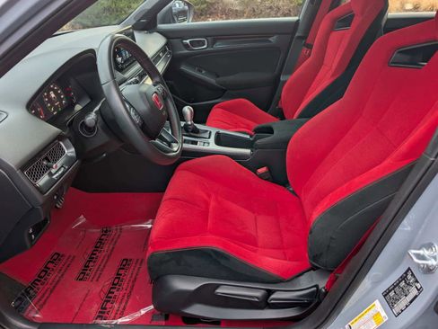 Used 2023 Honda Civic Type R image 16