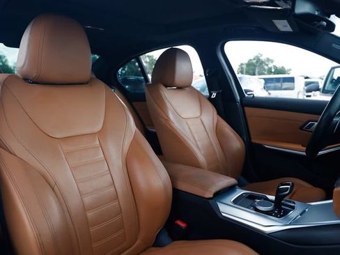 Used 2019 BMW 330i Sedan w/ M Sport Package RWD image 19