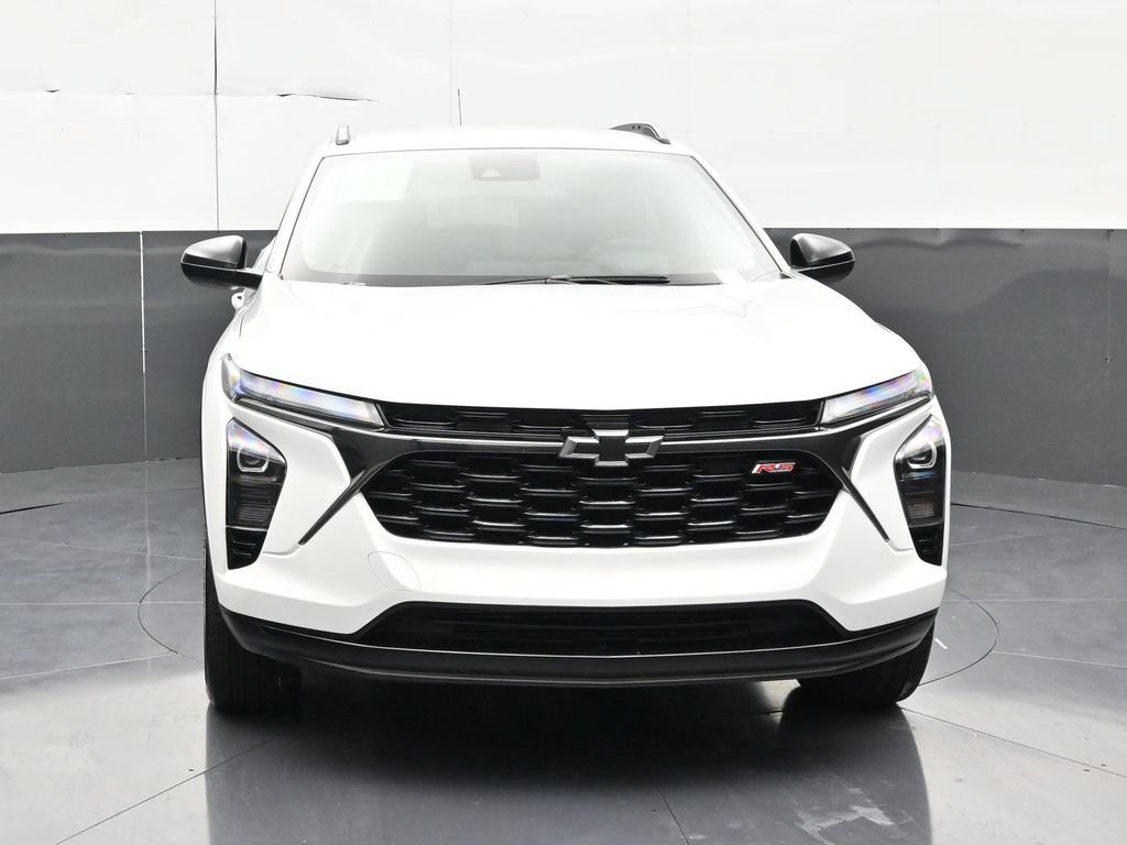 Used 2025 Chevrolet Trax RS FWD image 8