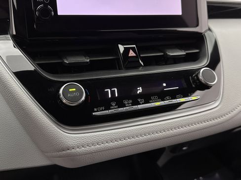 Used 2023 Toyota Corolla SE image 15