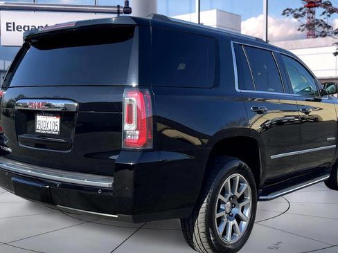Used 2016 GMC Yukon Denali image 3