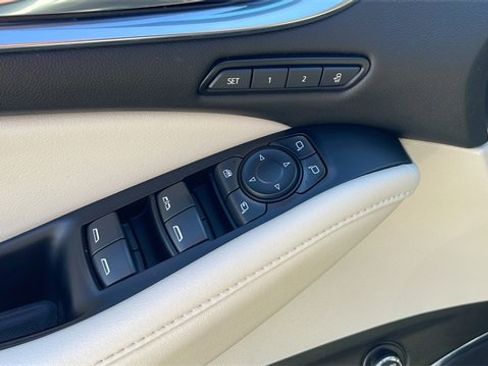 Used 2024 Buick Enclave Avenir w/ Avenir Technology Package image 12