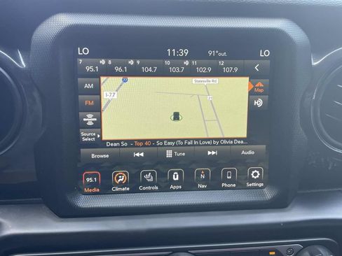 Used 2022 Jeep Wrangler Unlimited Sport AWD/4WD image 35